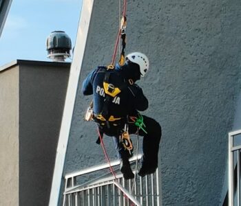 Antyterroryści i zawodowi ratownicy górniczy z CSRG S.A. na wspólnych ćwiczeniach.